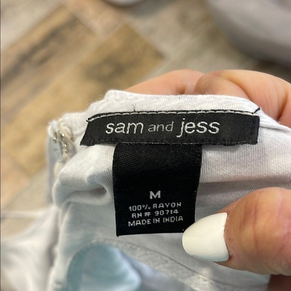 Sam and Jess Blue Gray Romper Flowy Leg Size Medium M Rayon - Picture 5 of 11